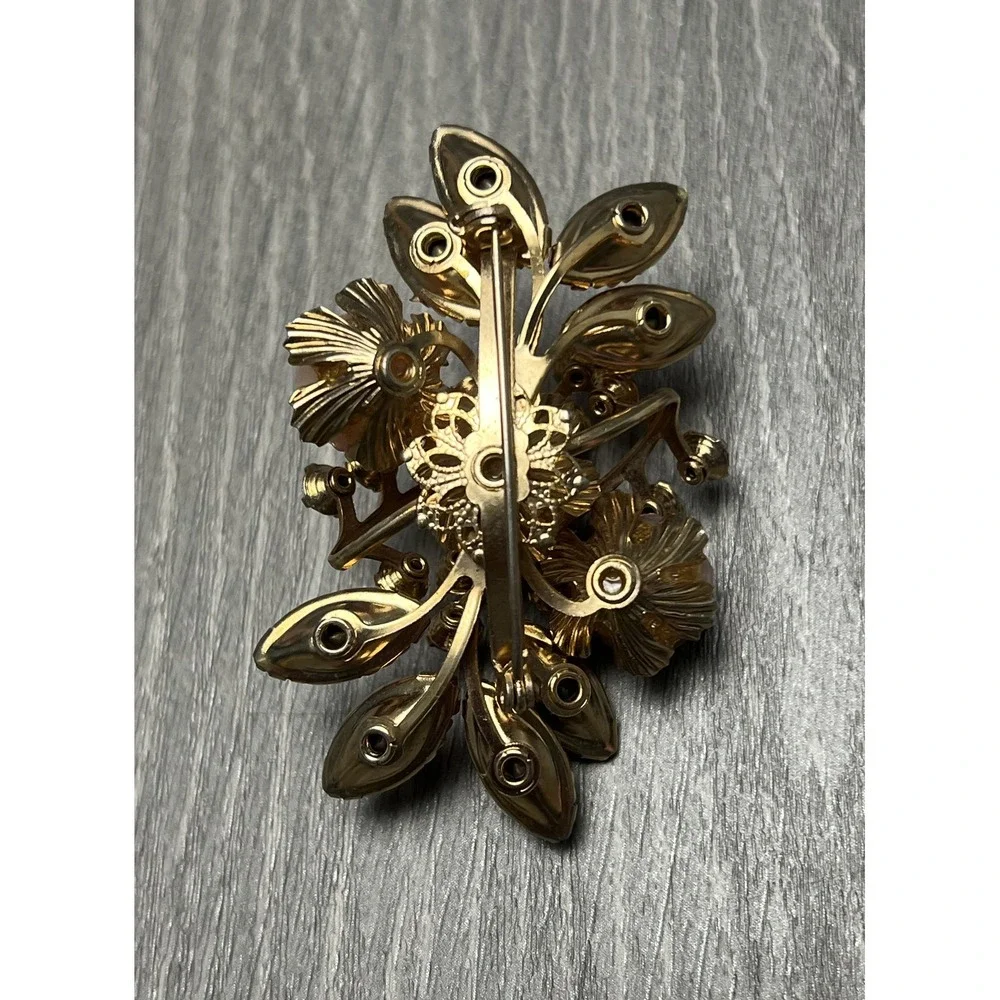 Beau Jewels elegant vintage